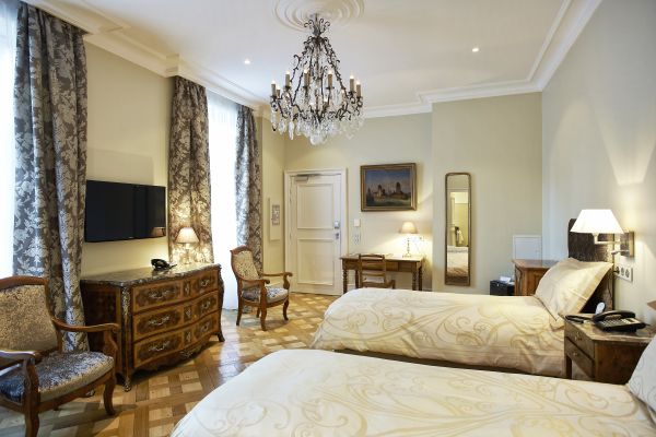 Le Bouclier d'Or Hôtel & Spa (Straßburg)